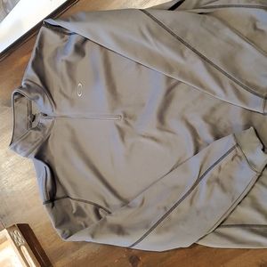 Oakley zipper pull over size xl gray